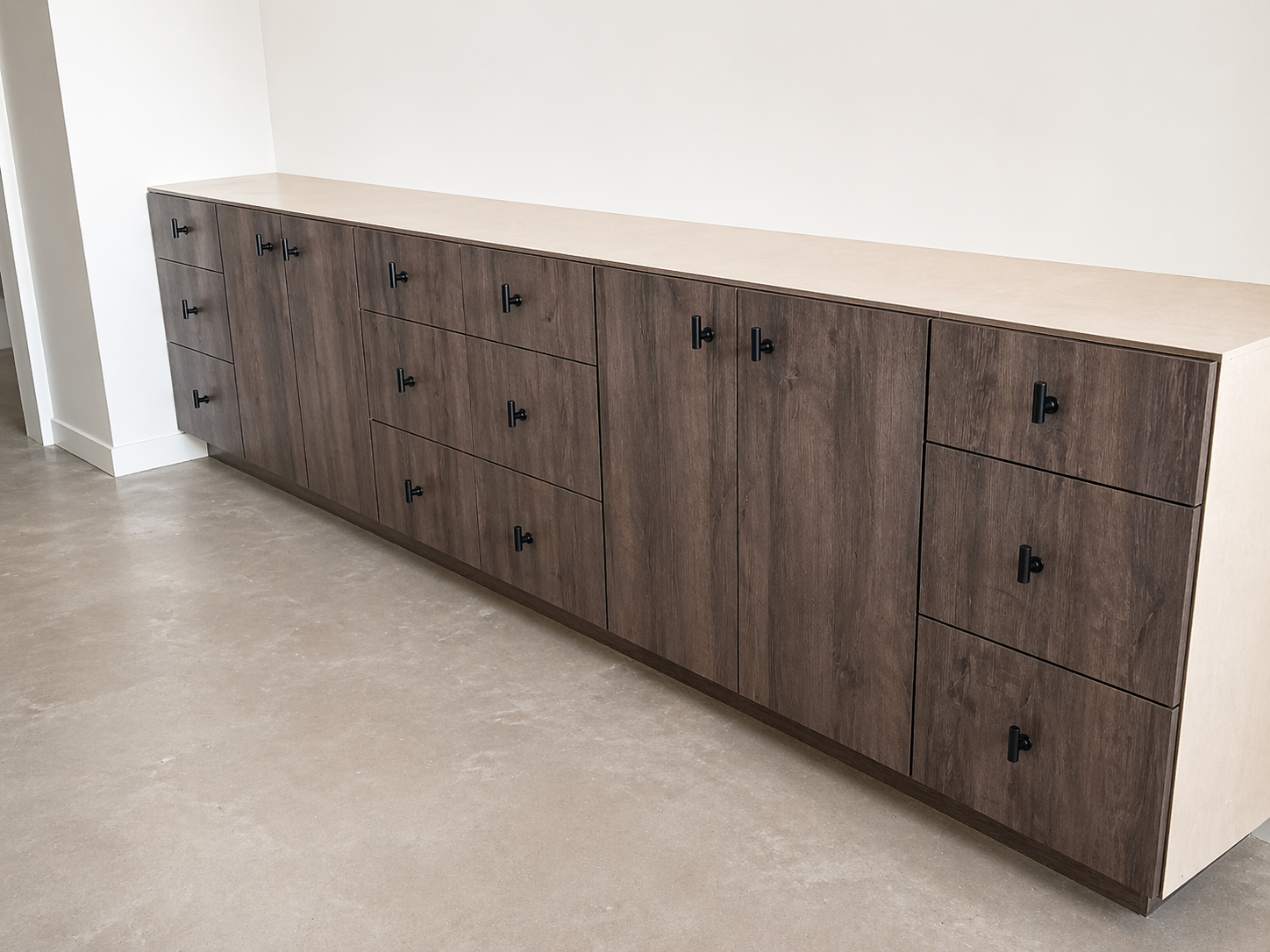 Bedroom Closets & Storage — photo
